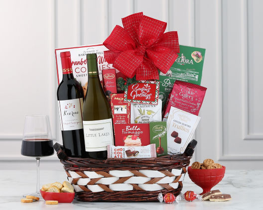 Puzzles, Games and SweetsGift Basket - Item No: 143