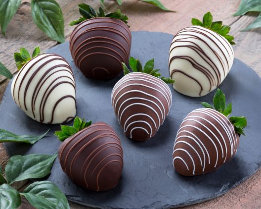 Milk Chocolate Strawberries with White Chocolate - Item No: 180