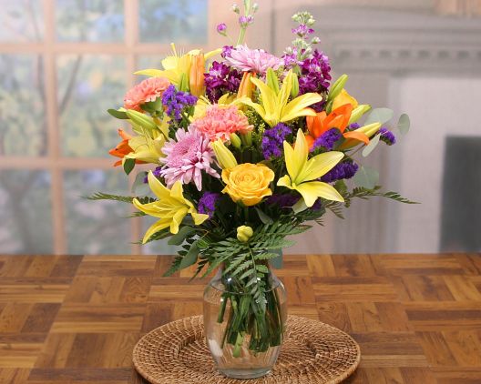 Cosmopolitan Bouquet with Vase - Item No: 408V
