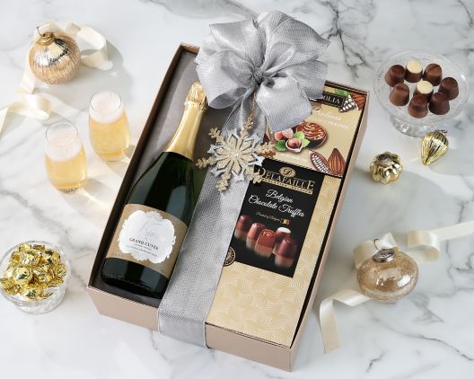 Item 369 - Kiarna Champagne and Chocolate Gift Box FREE SHIPPING 40% Save Original Price is $ 135