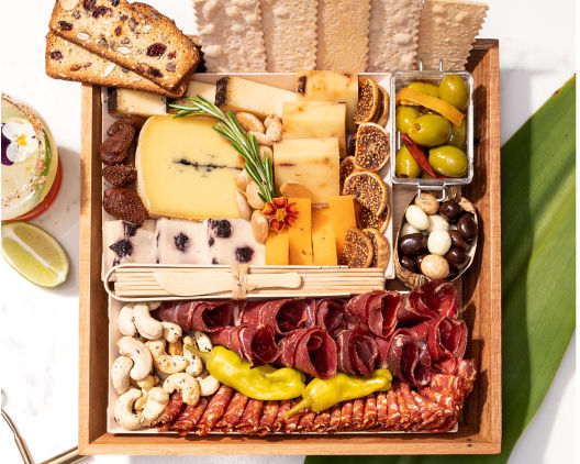 Holiday Charcuterie Gift Box – Tasteful Table Boards