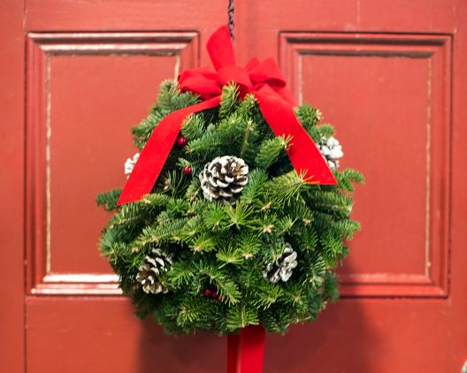 Classic Christmas Ball