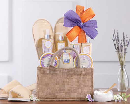 Item 523 - A Day Off Spa Basket FREE SHIPPING 20% Save Original Price is $ 59.95