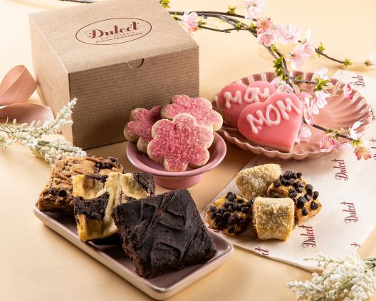Item 5267 - Mom Sweet Mom Gourmet Gift Box FREE SHIPPING