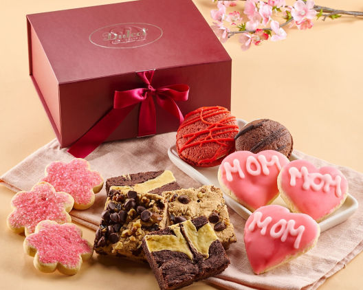 Suggestion - Classic Mother's Day Sweet Gift Box 