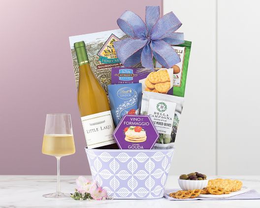 Item 721 - Little Lakes Cellars Chardonnay Gift Basket FREE SHIPPING 24% Save Original Price is $ 84.95
