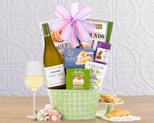 Suggestion - Little Lakes Cellars Chardonnay Gift Basket 