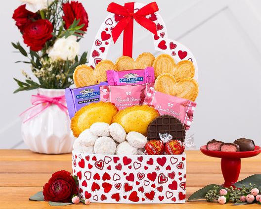 Item 913 - Valentine Chocolate and Sweets FREE SHIPPING