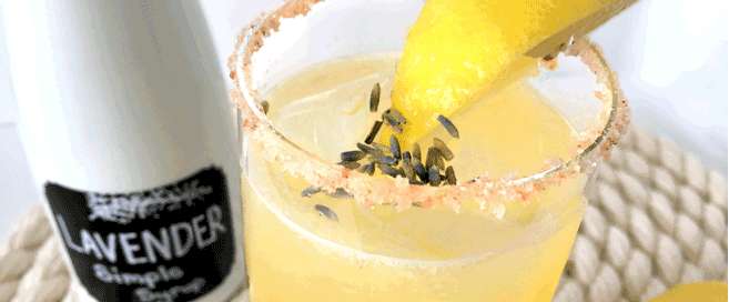 Boozy Lavender Lemonade
