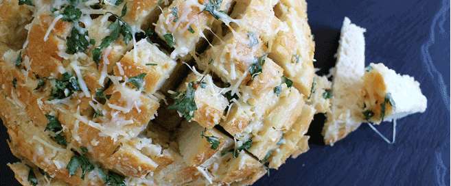 Garlic and Cheese Pull-Apart Bread