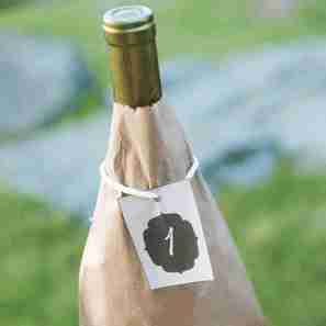 How to Host a Wine Tasting Party + FREE PRINTABLES 5